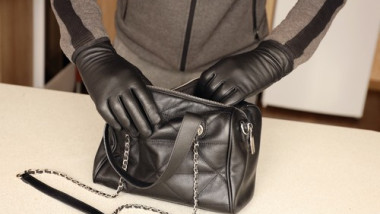 geanta neagra