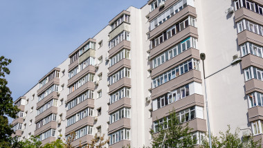 bloc apartamente