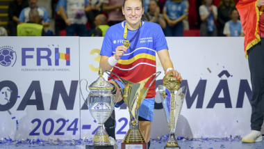 Best handball women player in Romanian National League ( Romanian and foreigner) - Cristina Neagu and Albertina da Cruz Kassoma award ceremony before women handball game between CSM Bucuresti vs Corona Brasov 35 - 33,